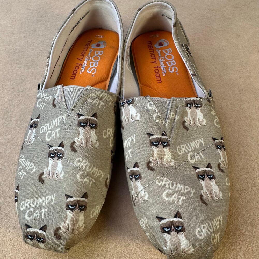 Bobs Skechers Women 6.5 Shoes Grumpy Cat Collab Canvas Cute! Excellent - Picture 4 of 16